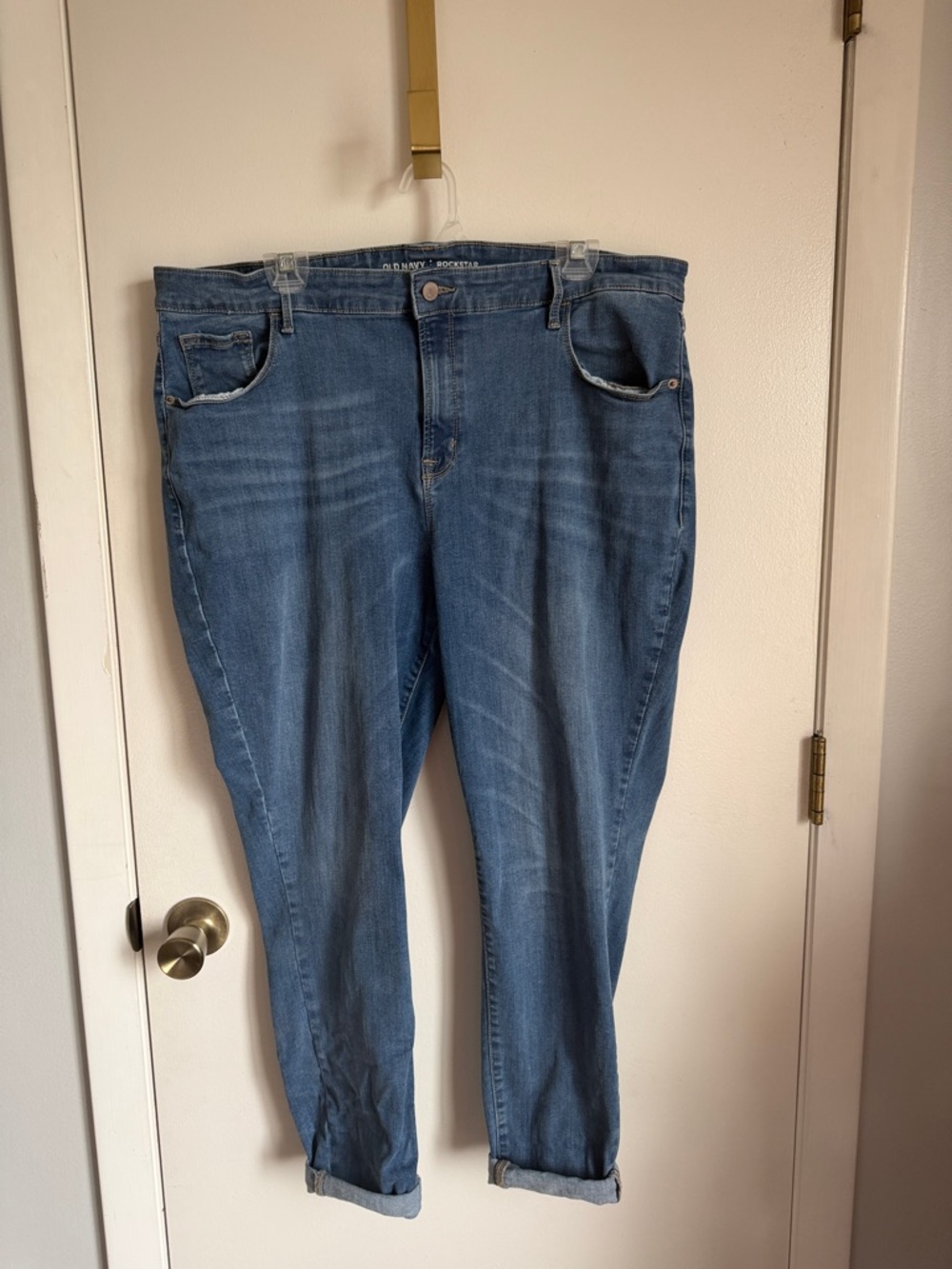 Old Navy Women's Rockstar Skinny Jeans in Medium Blue Wash